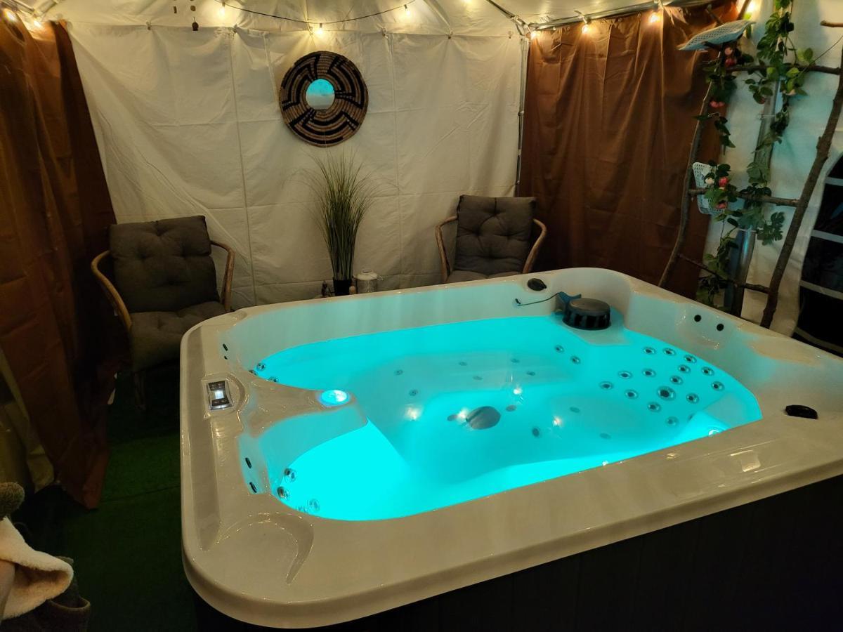 مبيت وإفطار Choisy Le Jacuzzi المظهر الخارجي الصورة